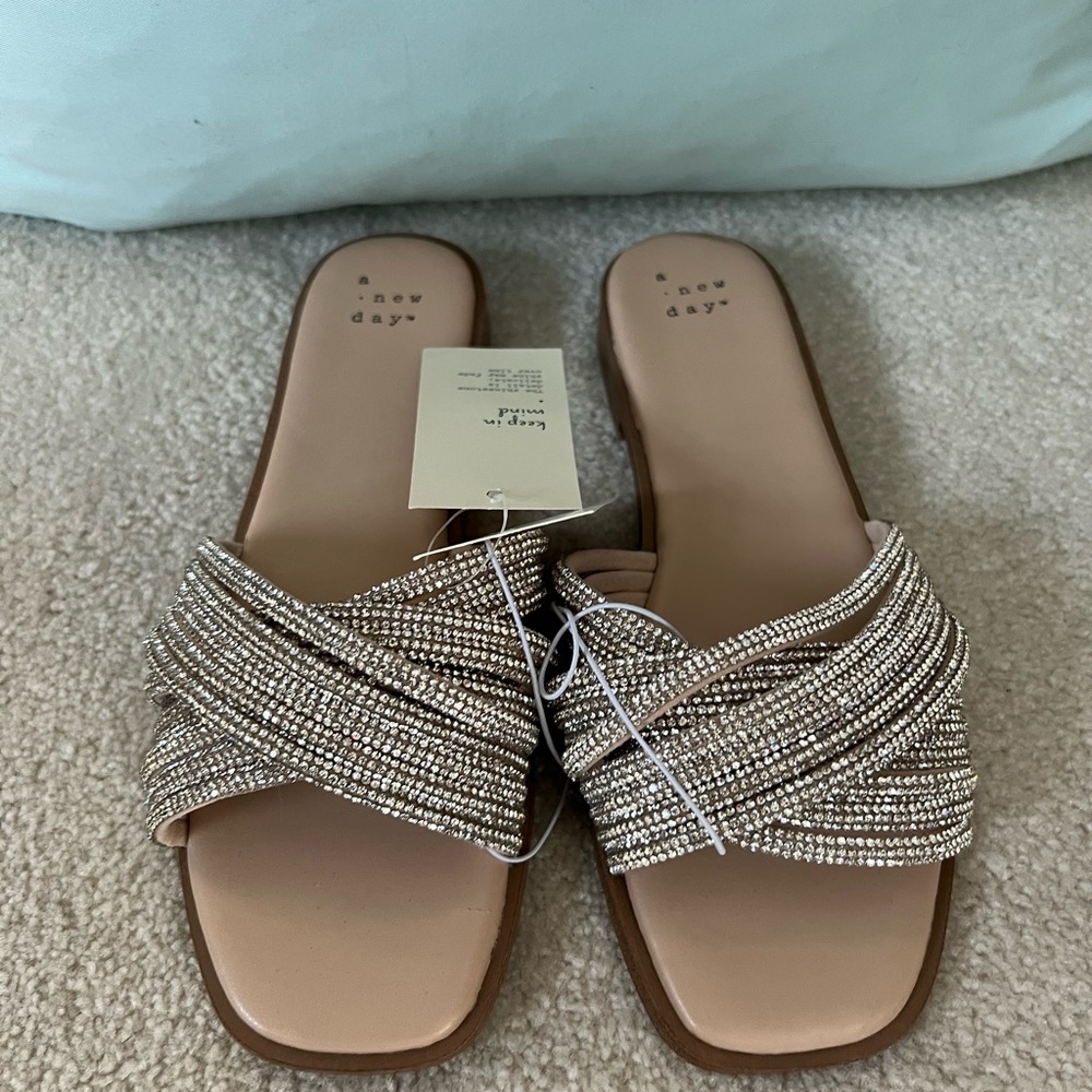 A New Day Elegant Women's Rhinestone Flats - size 7 NWT